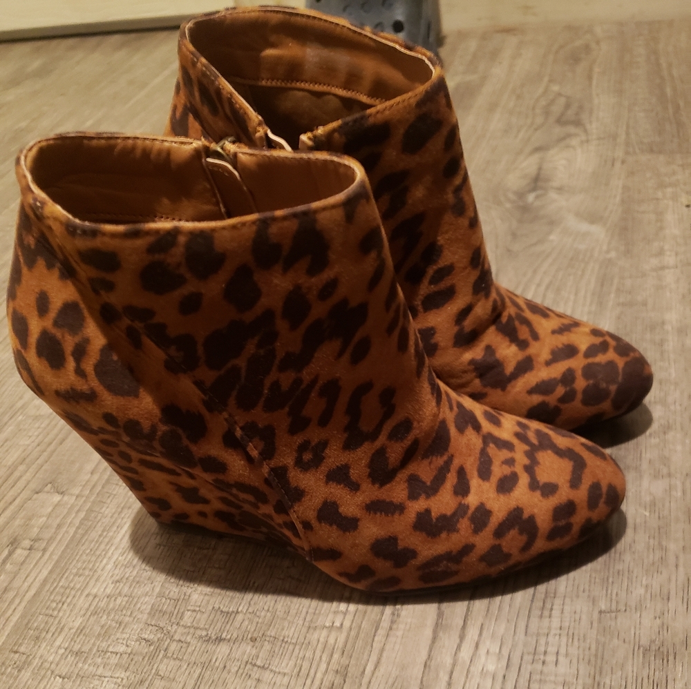 Madden Girl leopard print wedge booties.   Size 7 but feels more like a 6.5.